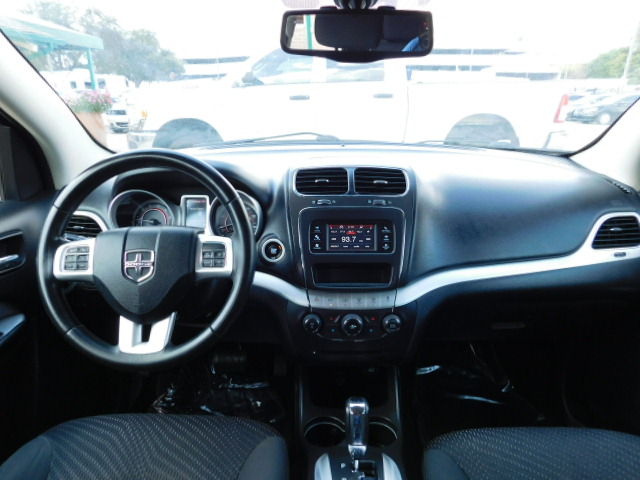 Used 2017 Dodge Journey FWD Crossroad image 14