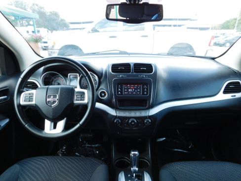 Used 2017 Dodge Journey Crossroad image 14