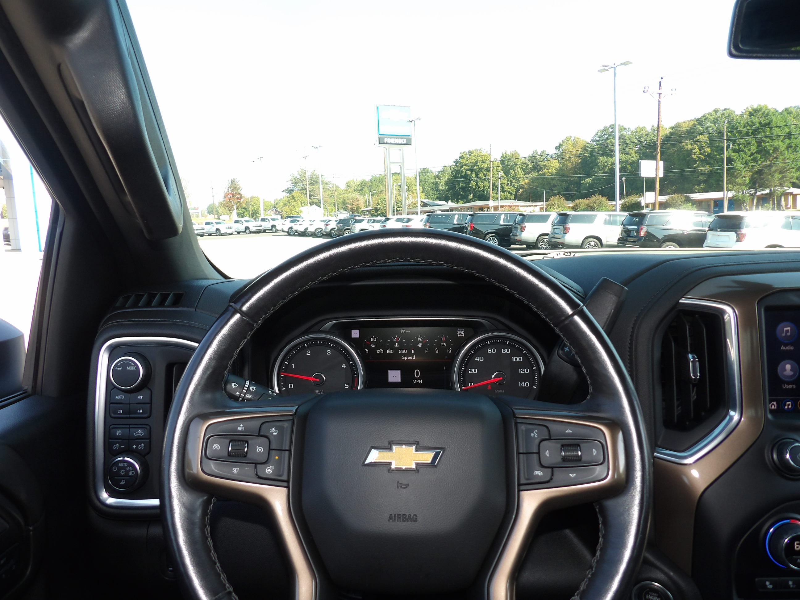 Used 2022 Chevrolet Silverado 2500 4x4 Crew Cab High Country image 2