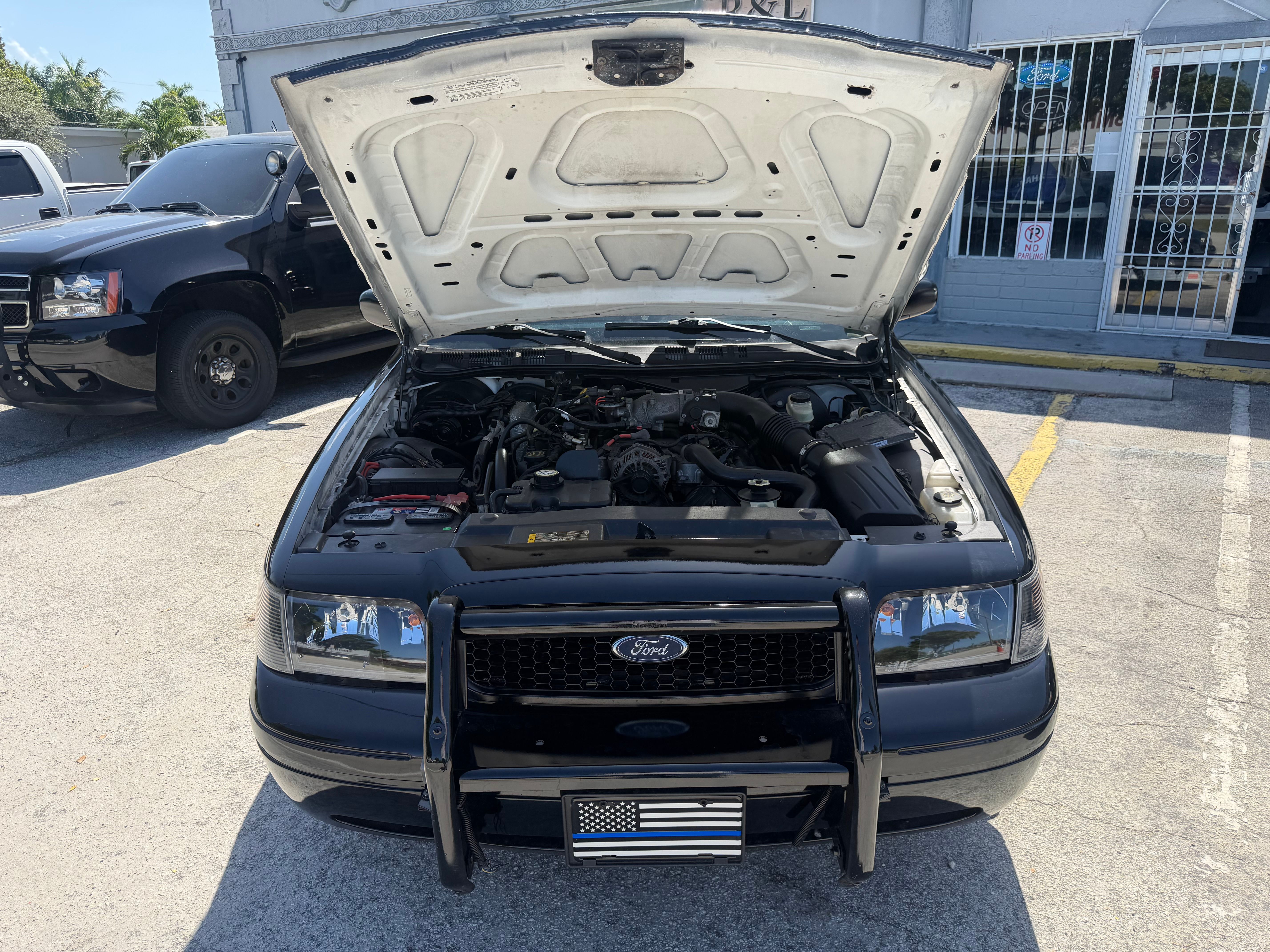 Used 2007 Ford Crown Victoria Police Interceptor RWD image 32