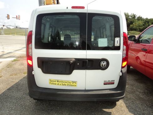 Used 2018 RAM ProMaster City Tradesman SLT image 8