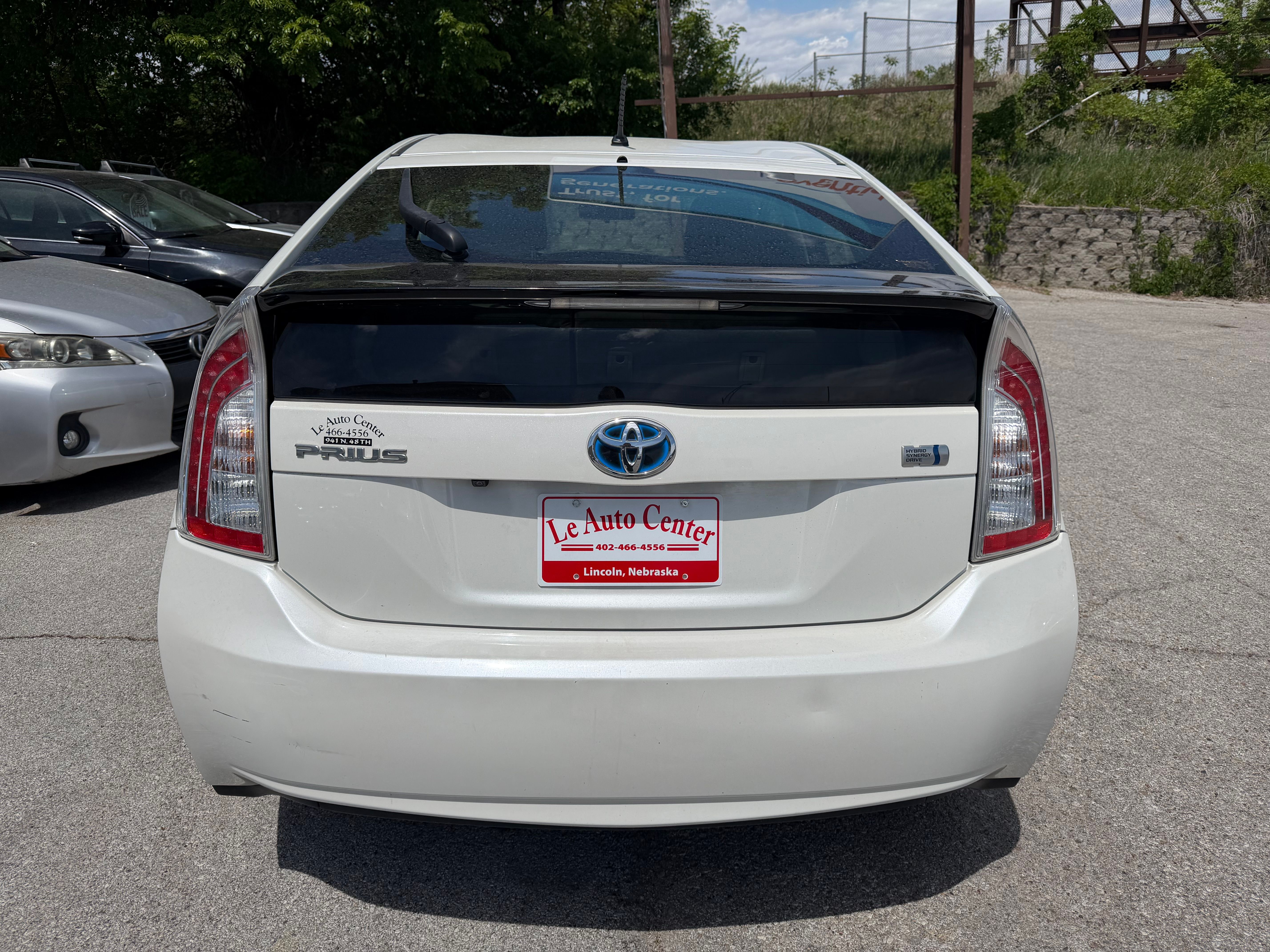 Used 2015 Toyota Prius Two Hatchback 4D FWD image 2