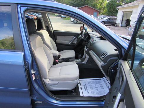 Used 2016 Subaru Forester 2.5i Premium AWD/4WD image 19