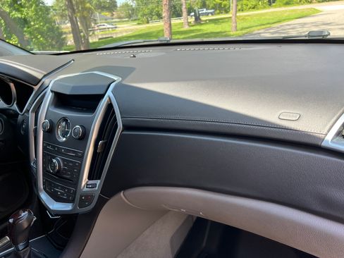 Used 2010 Cadillac SRX AWD Performance image 19