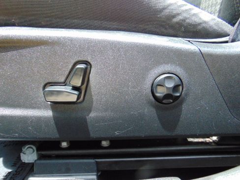 Used 2022 Dodge Charger GT image 13