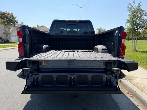 Used 2025 Chevrolet Silverado 2500 4x4 Crew Cab LT image 21