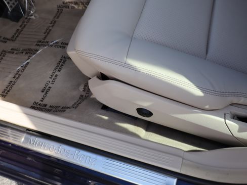 Used 2015 Mercedes-Benz E 350 Sport image 18