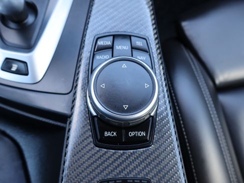 Used 2016 BMW M4 Competition image 23