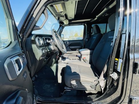 Used 2022 Jeep Wrangler 4xe Rubicon 20th Anniversary image 16