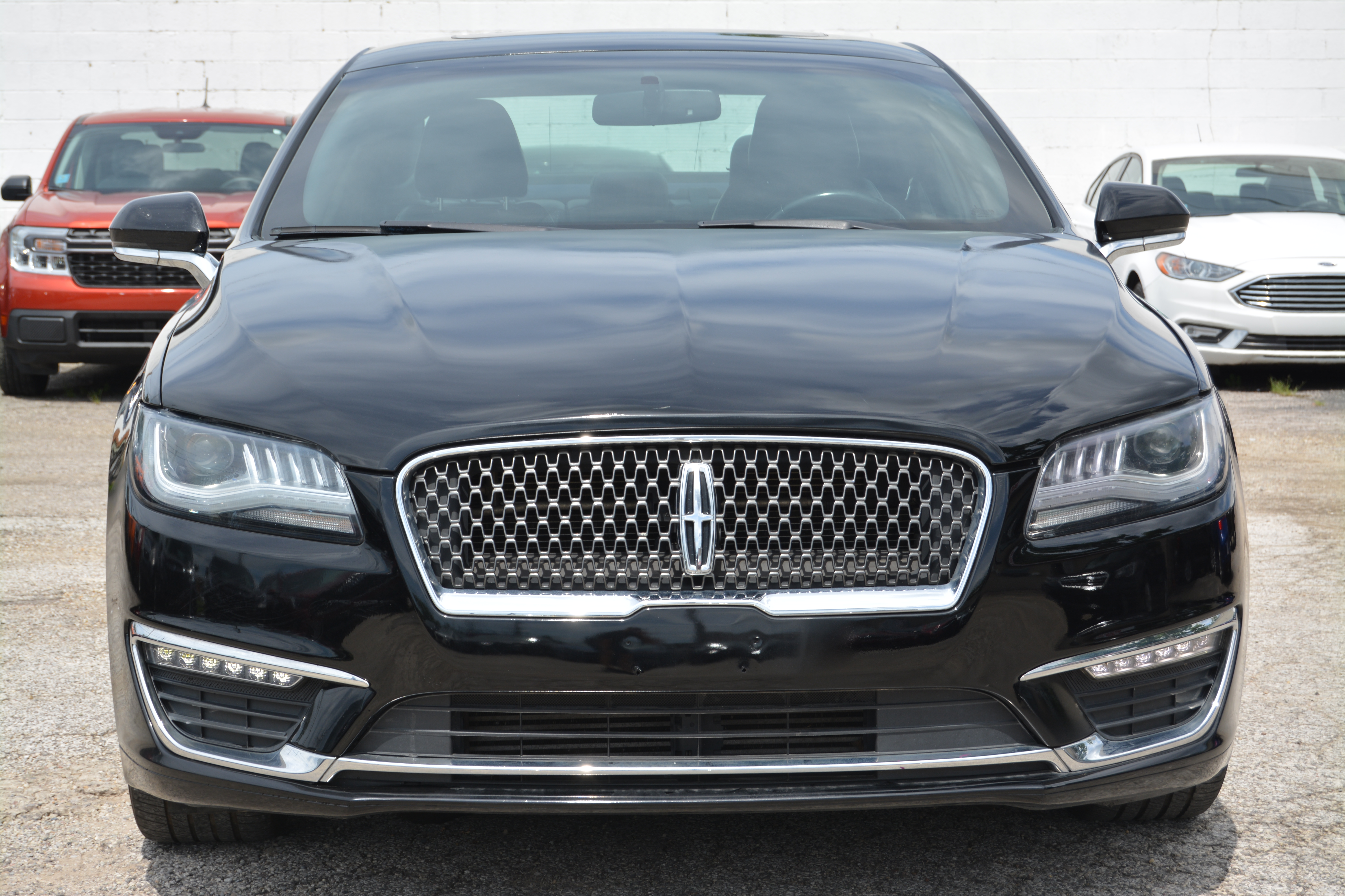 Used 2018 Lincoln MKZ Select AWD image 2