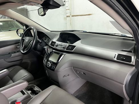 Used 2015 Honda Odyssey EX-L image 18