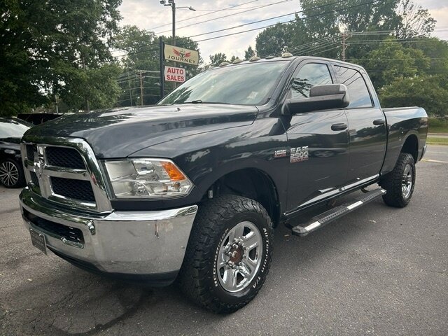 Used 2016 RAM 2500 4x4 Crew Cab ST image 1