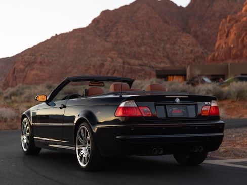 Used 2005 BMW M3 Base image 2