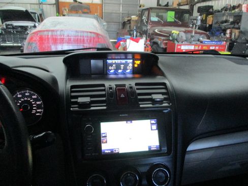 Used 2015 Subaru Forester 2.5i Limited image 38