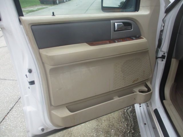 Used 2010 Ford Expedition EL 2WD image 11