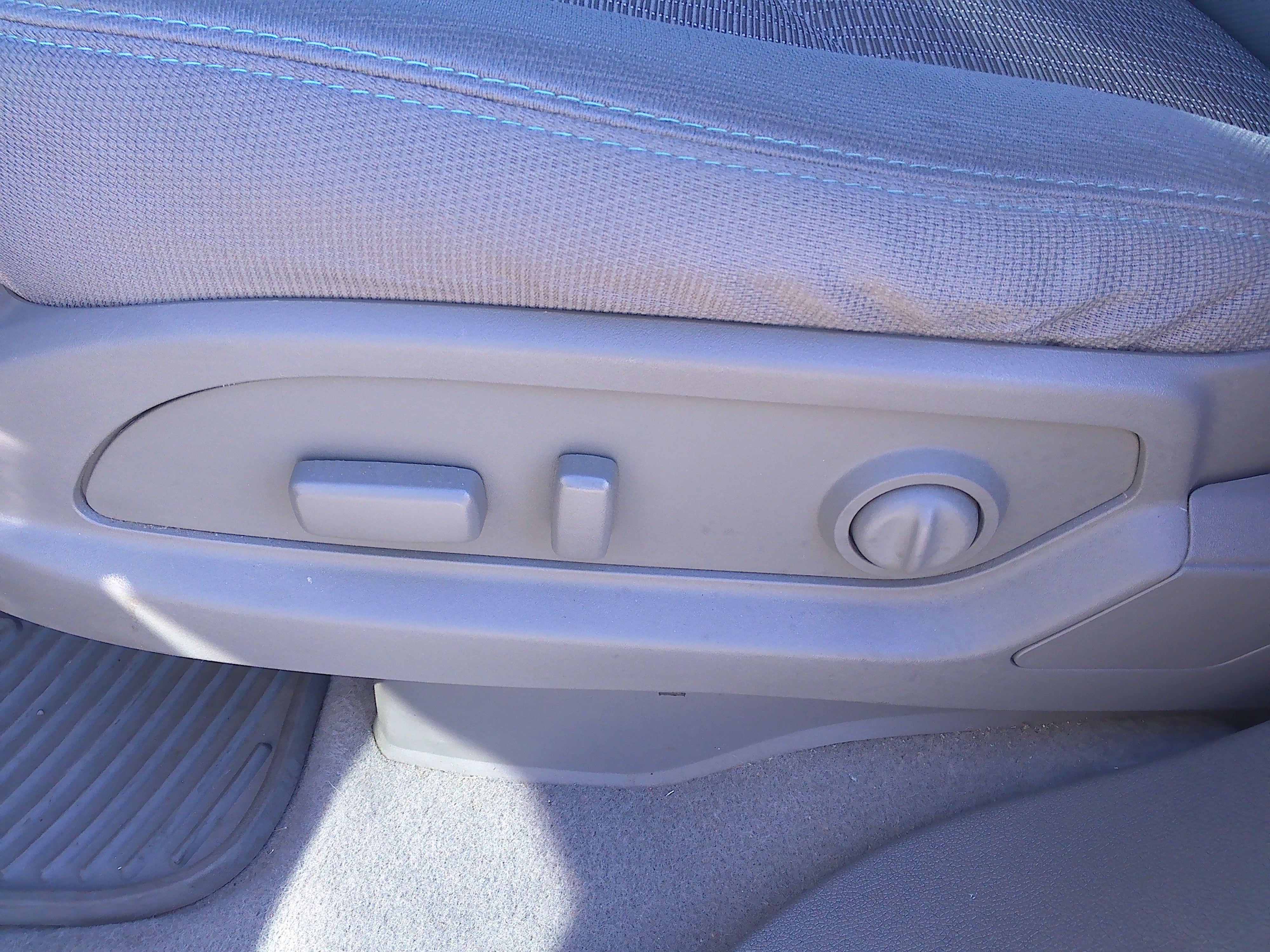 Used 2014 Chevrolet Traverse LT FWD image 35