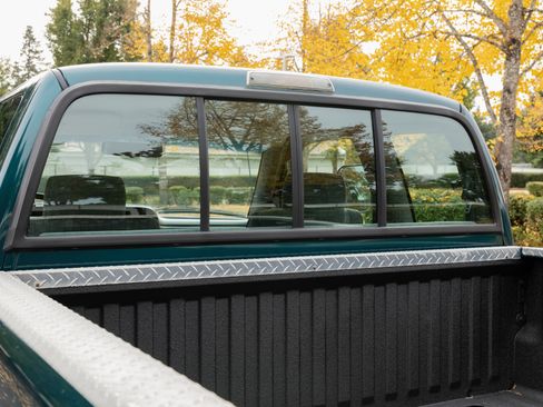 Used 1996 Dodge Ram 2500 Truck SLT image 18