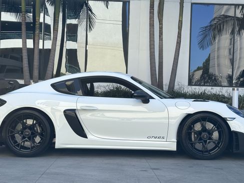 Used 2024 Porsche 718 Cayman GT4 RS image 2