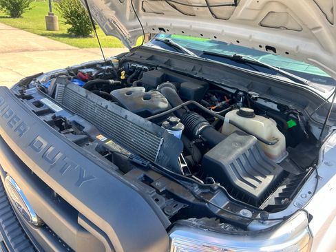 Used 2013 Ford F350 2WD Regular Cab Super Duty image 30