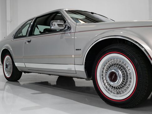 Used 1990 Lincoln Mark VII Blass image 22