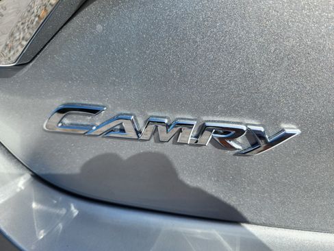 Used 2017 Toyota Camry LE Sedan 4D FWD image 8