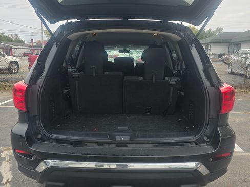 Used 2019 Nissan Pathfinder S image 13