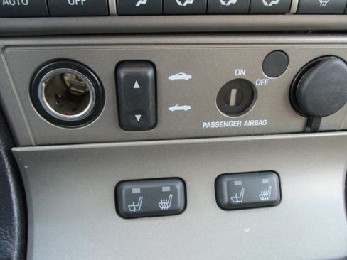 Used 2004 Ford Thunderbird Deluxe RWD image 36