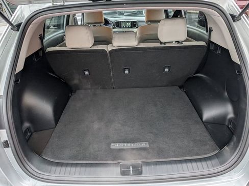 Used 2020 Kia Sportage LX image 8