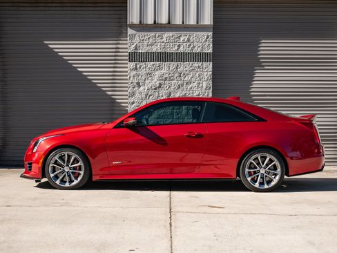 Used 2017 Cadillac ATS V image 8