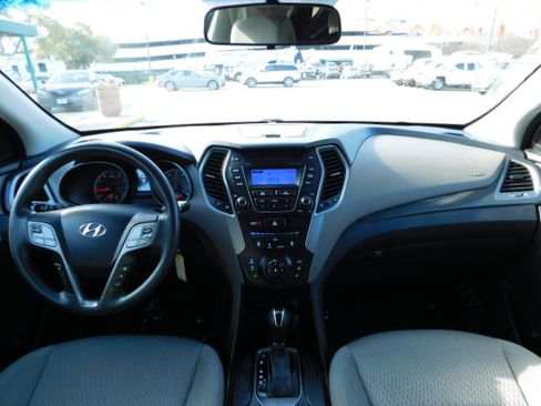 Used 2015 Hyundai Santa Fe Sport image 14