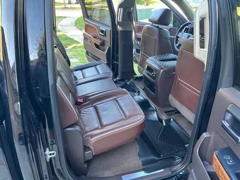 Used 2016 Chevrolet Silverado 1500 High Country image 20