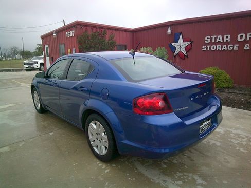 Used 2014 Dodge Avenger SE FWD image 3