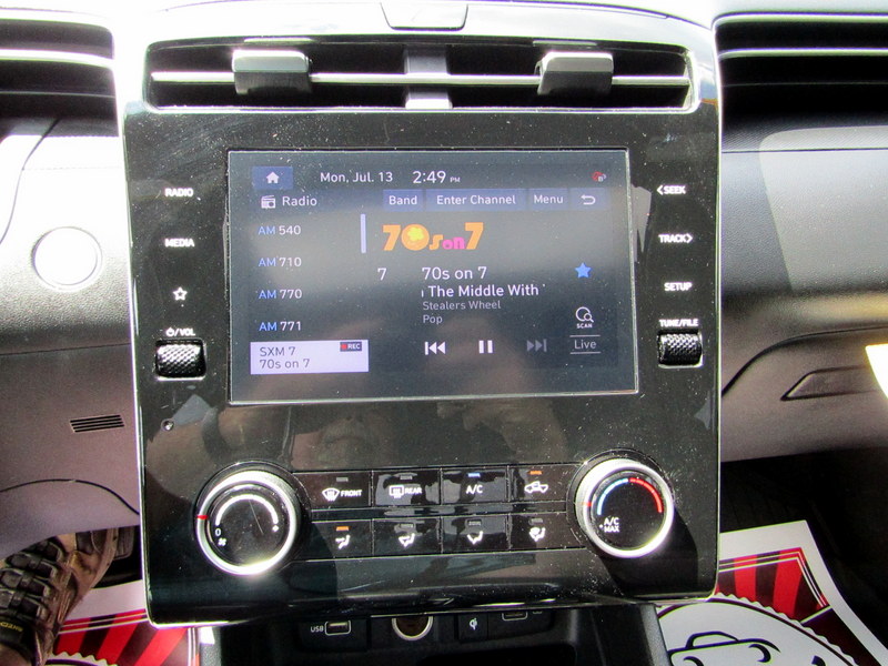 Used 2022 Hyundai Santa Cruz AWD SEL image 23