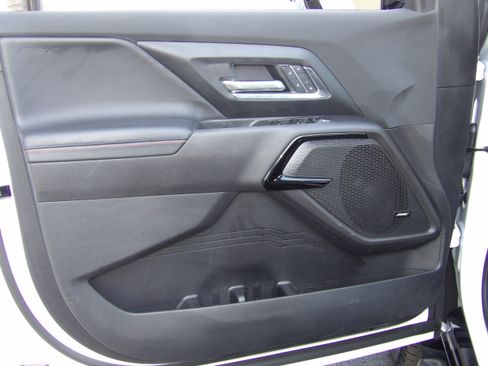Used 2025 Chevrolet Silverado EV 4x4 Crew Cab RST image 23