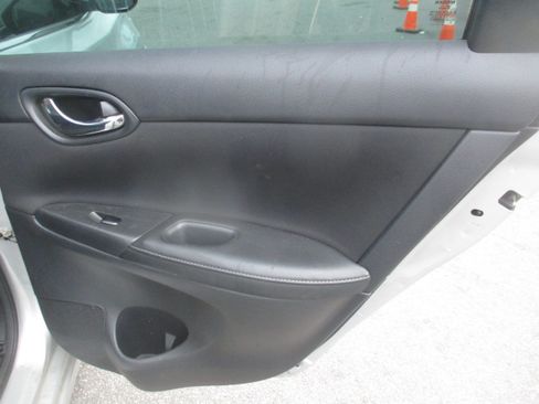 Used 2019 Nissan Sentra S image 20