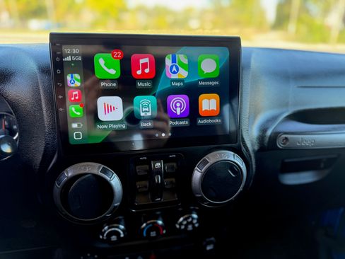 Used 2016 Jeep Wrangler Unlimited Sport image 14