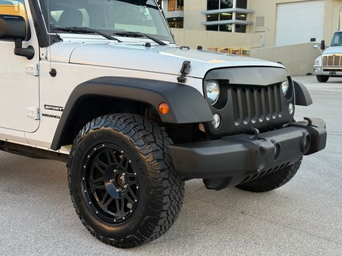 Used 2015 Jeep Wrangler Sport AWD/4WD image 53