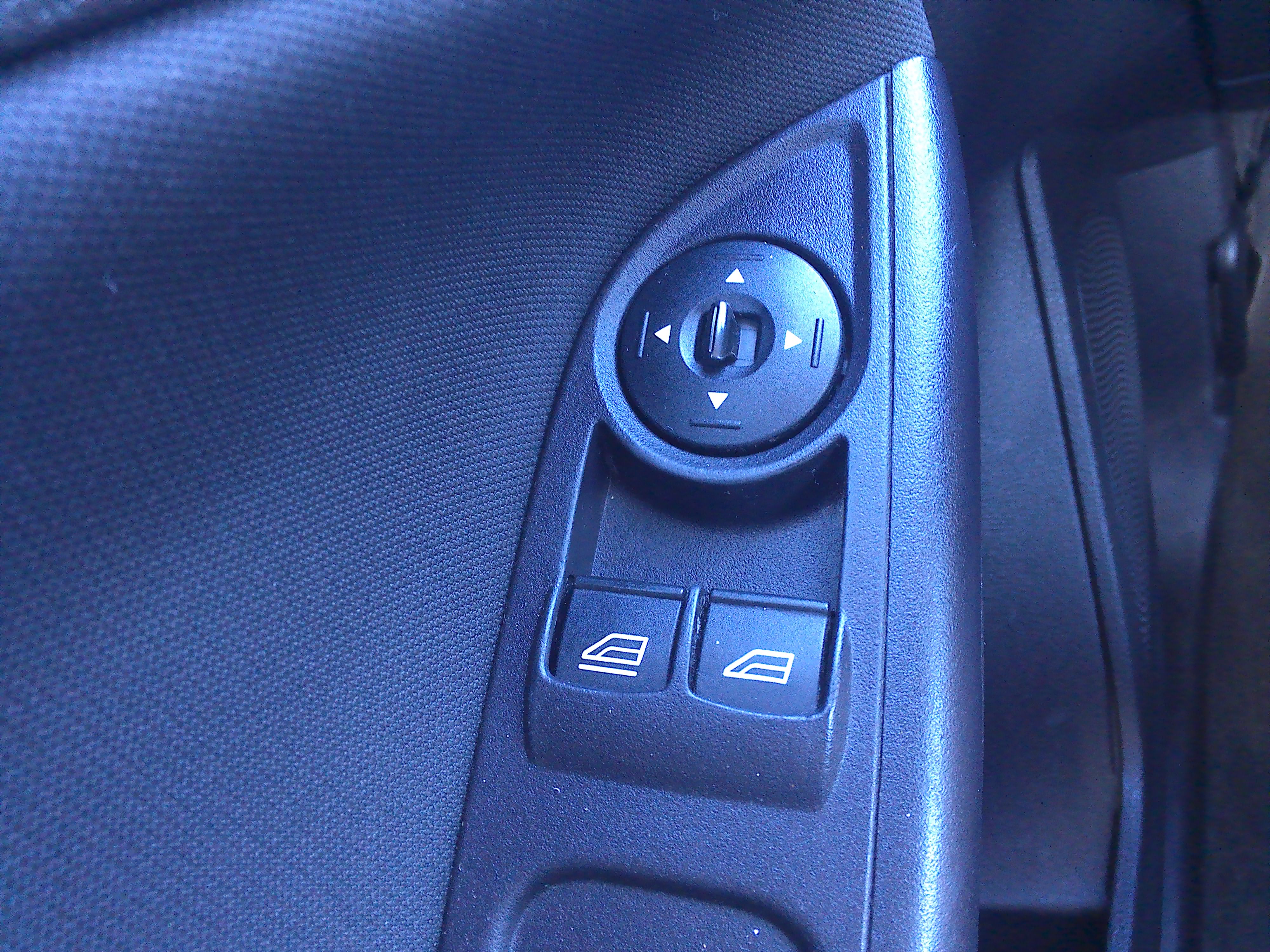 Used 2015 Ford Focus S Sedan FWD image 23