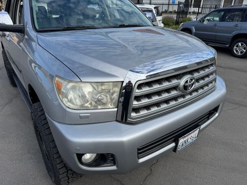 Used 2012 Toyota Sequoia Platinum image 12
