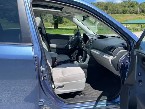 Used 2015 Subaru Forester 2.5i Premium AWD/4WD image 11