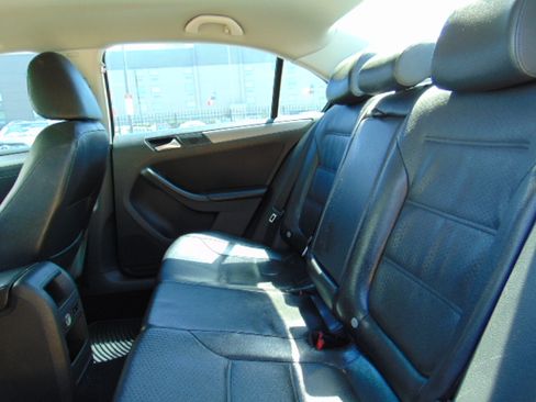 Used 2014 Volkswagen Jetta TDI image 22