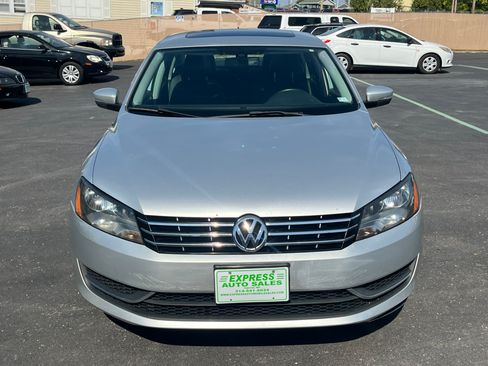 Used 2013 Volkswagen Passat TDI SE image 2