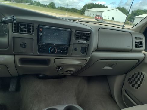 Used 2001 Ford Excursion XLT image 13