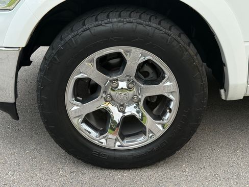 Used 2018 RAM 1500 2WD Crew Cab Laramie image 91