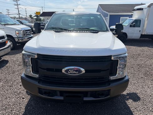 Used 2017 Ford F250 2WD Regular Cab Super Duty image 2