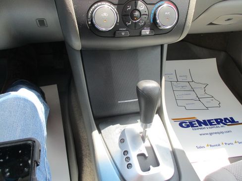 Used 2009 Nissan Altima S FWD image 39
