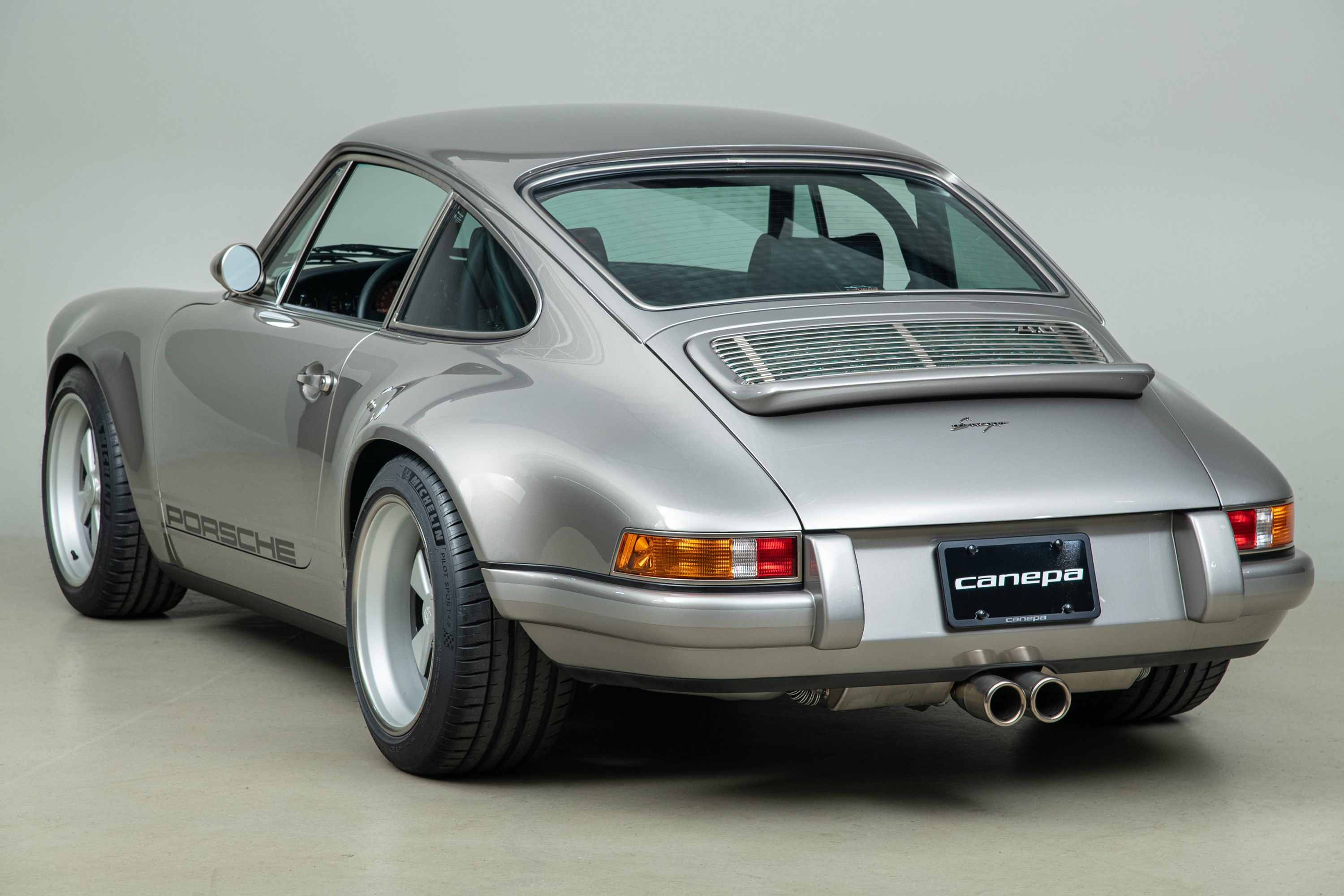 Used 1989 Porsche 911 Carrera RWD image 5