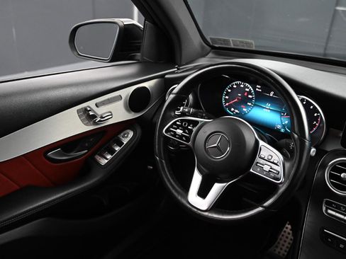 Used 2020 Mercedes-Benz GLC 300 image 22