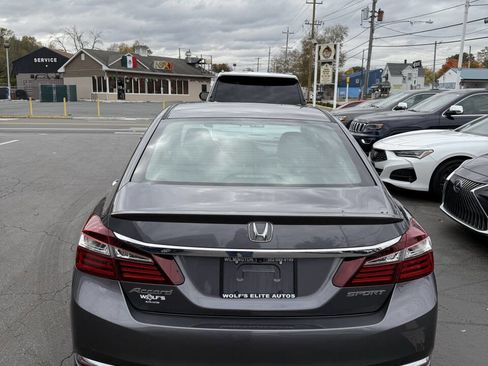 Used 2017 Honda Accord Sport image 7