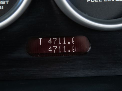 Used 2005 Ford GT RWD image 42
